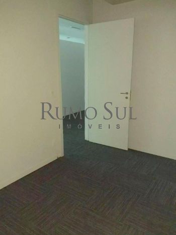 Foto 32 do(a) Sala / Conjunto Comercial false à venda em Jardim São Luís, São Paulo