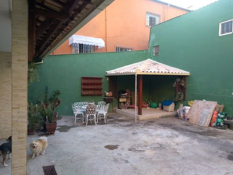Foto 12 do(a) Casa de 4 quartos à venda em Nova Vista, Belo Horizonte