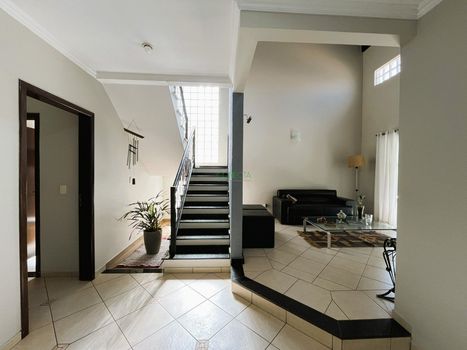 Foto 4 do(a) Casa em Condomínio de 4 quartos à venda em Terra Bonita, Londrina