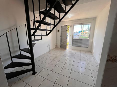 Foto 1 do(a) Casa em Condomínio de 2 quartos para alugar em Centro, Rio Grande