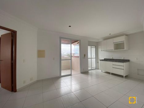 Foto 2 do(a) Apartamento de 2 quartos à venda em Coloninha, Florianópolis