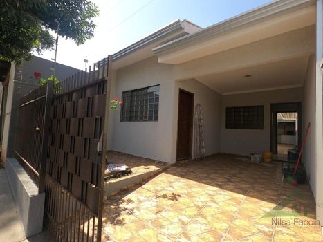 Foto 2 do(a) Casa de 3 quartos à venda em Vila Emília, Maringá