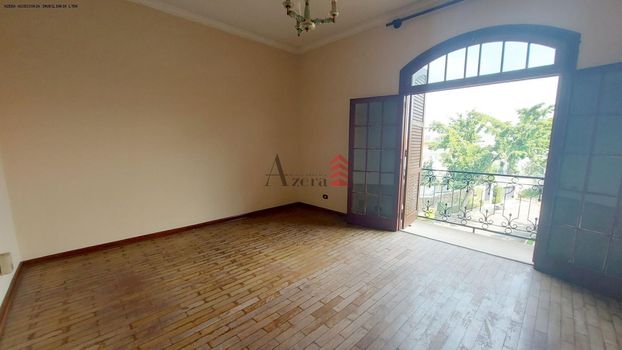 Foto 44 do(a) Casa de 8 quartos à venda em Jardim Guedala, São Paulo