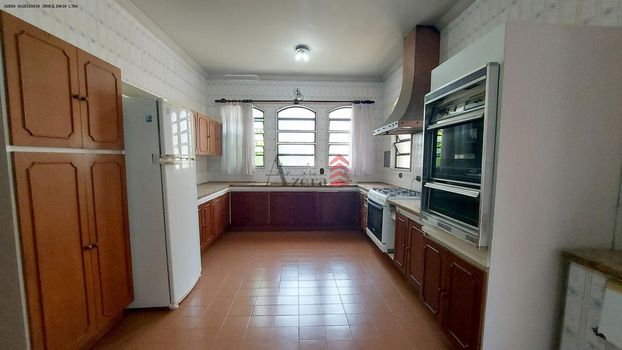 Foto 24 do(a) Casa de 8 quartos à venda em Jardim Guedala, São Paulo