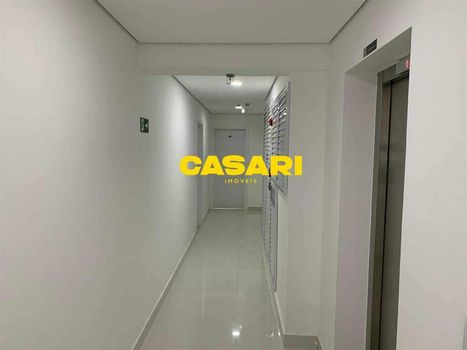 Foto 5 do(a) Sala / Conjunto Comercial false à venda em Vila Assunção, Santo André