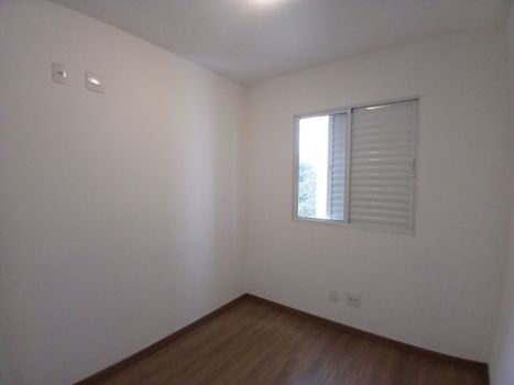 Foto 5 do(a) Apartamento de 2 quartos à venda em Vila Santa Terezinha, Carapicuíba