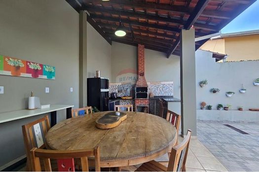 Foto 45 do(a) Casa de 3 quartos à venda em Vila Carmelo, Botucatu