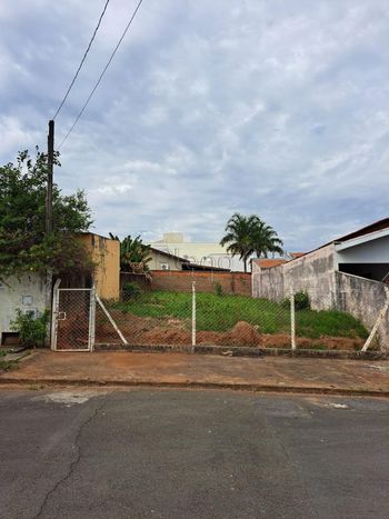 Foto 2 do(a) Casa em Condomínio false à venda em Parque Jambeiro, Campinas
