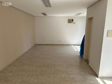 Foto 8 do(a) Sala / Conjunto Comercial false à venda em Parque Residencial Aquarius, São José dos Campos
