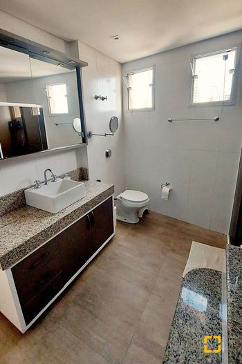 Foto 17 do(a) Apartamento de 4 quartos à venda em Capoeiras, Florianópolis