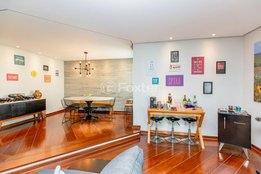 Foto 4 do(a) Apartamento de 4 quartos à venda em Moema, São Paulo