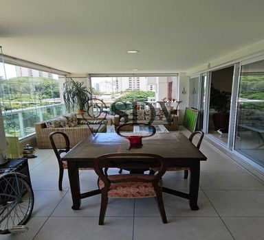 Foto 1 do(a) Apartamento de 4 quartos à venda em Vila Romana, São Paulo