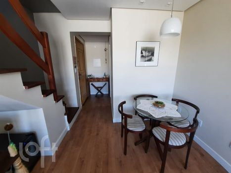 Foto 5 do(a) Apartamento de 2 quartos à venda em Vila Jardim, Porto Alegre