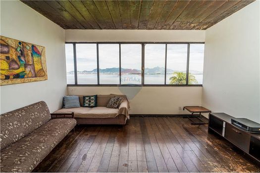 Foto 31 do(a) Casa de 5 quartos à venda em Jardim Guanabara, Rio de Janeiro