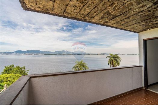 Foto 45 do(a) Casa de 5 quartos à venda em Jardim Guanabara, Rio de Janeiro