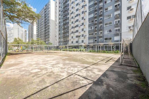 Foto 10 do(a) Apartamento de 2 quartos à venda em São Sebastião, Porto Alegre