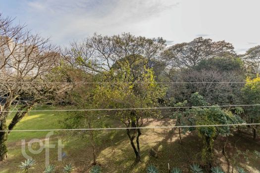 Foto 6 do(a) Apartamento de 2 quartos à venda em Vila Ipiranga, Porto Alegre