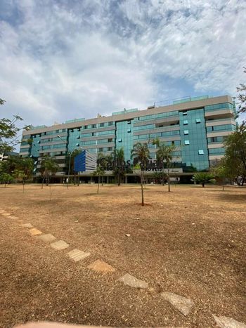 Foto 2 do(a) Apartamento de 4 quartos à venda em Setor Sudoeste, Brasília