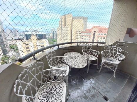 Foto 4 do(a) Flat de 2 quartos à venda em Alphaville Centro Industrial e Empresarial/Alphaville., Barueri