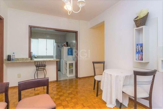 Foto 4 do(a) Flat de 2 quartos à venda em Jardim Europa, Porto Alegre