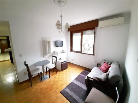 Foto 2 do(a) Flat de 2 quartos à venda em Jardim Europa, Porto Alegre