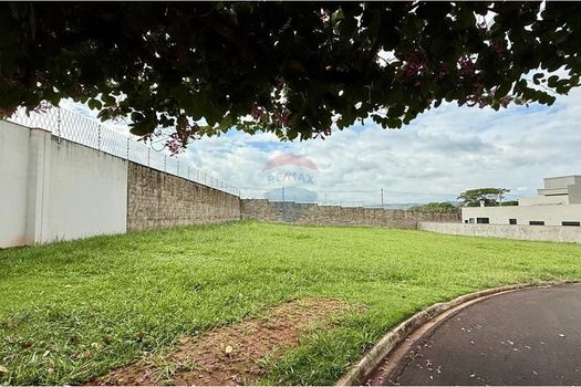 Foto 11 do(a) Terreno false à venda em Condomínio Veneza, Ribeirão Preto