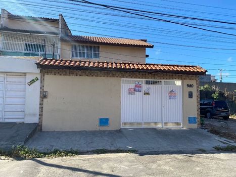 Foto 2 do(a) Casa de 3 quartos à venda em Dendê, Fortaleza
