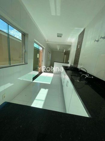 Foto 4 do(a) Casa de 4 quartos à venda em Brasil, Uberlândia