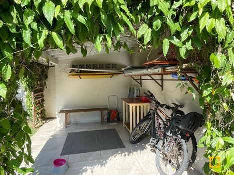 Foto 31 do(a) Casa em Condomínio de 4 quartos à venda em Lagoa da Conceição, Florianópolis
