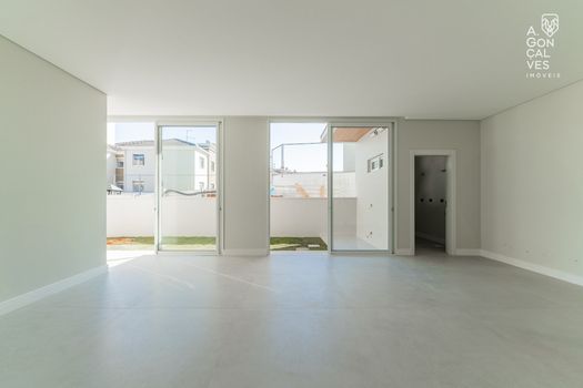 Foto 4 do(a) Casa em Condomínio de 3 quartos à venda em Vista Alegre, Curitiba