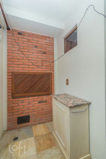 Foto 6 do(a) Apartamento de 2 quartos à venda em Mont Serrat, Porto Alegre