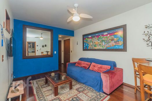 Foto 4 do(a) Apartamento de 2 quartos à venda em Mont Serrat, Porto Alegre