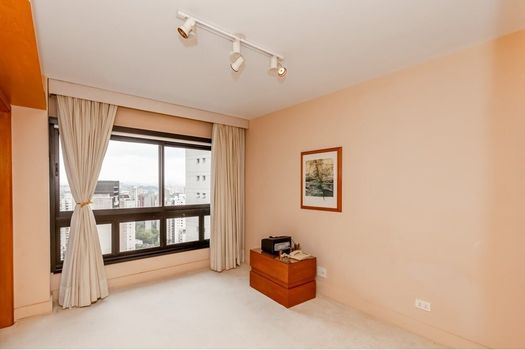Foto 12 do(a) Apartamento de 4 quartos à venda em Vila Suzana, São Paulo