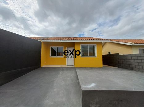 Foto 2 do(a) Casa em Condomínio de 2 quartos à venda em Gralha Azul, Fazenda Rio Grande
