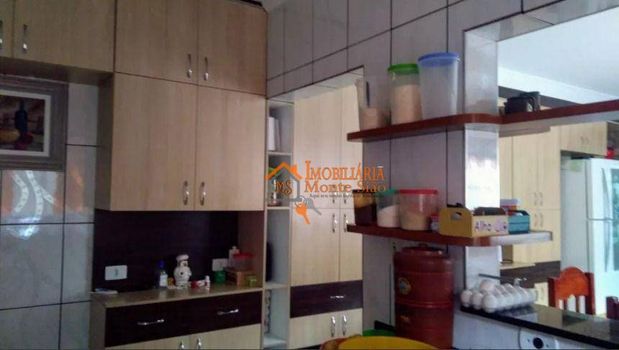 Foto 5 do(a) Casa de 3 quartos à venda em Cidade Soberana, Guarulhos