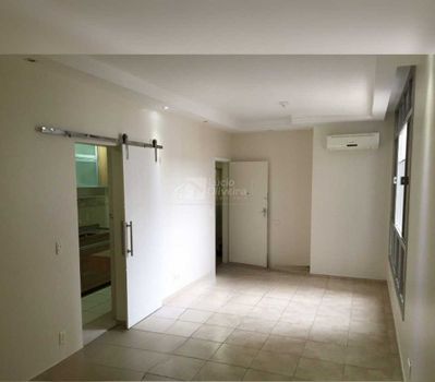 Foto 2 do(a) Apartamento de 1 quartos à venda em Grajaú, Rio de Janeiro