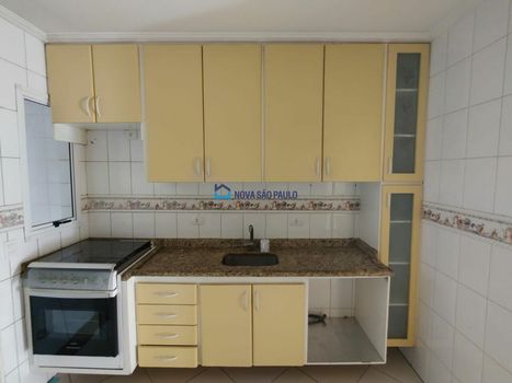 Foto 3 do(a) Casa de 4 quartos à venda em Vila Caraguatá, São Paulo