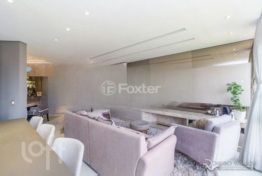 Foto 3 do(a) Apartamento de 3 quartos à venda em Vila Jardim, Porto Alegre