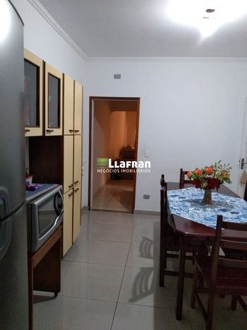 Foto 3 do(a) Casa de 4 quartos à venda em Jardim Clementino, Taboão da Serra