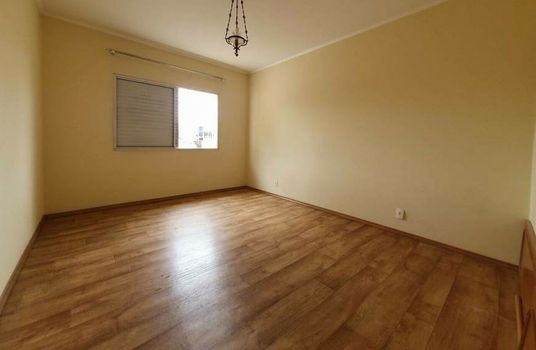 Foto 5 do(a) Casa de 3 quartos à venda em Vila Natália, São Paulo