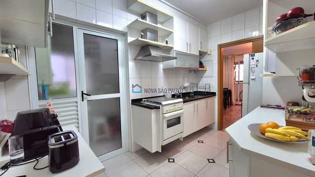 Foto 3 do(a) Apartamento de 3 quartos à venda em Saúde, São Paulo