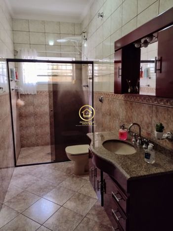 Foto 2 do(a) Casa de 3 quartos à venda em Vila Pereira Cerca, São Paulo
