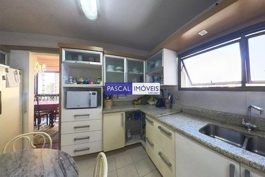Foto 8 do(a) Apartamento de 3 quartos à venda em Moema, São Paulo