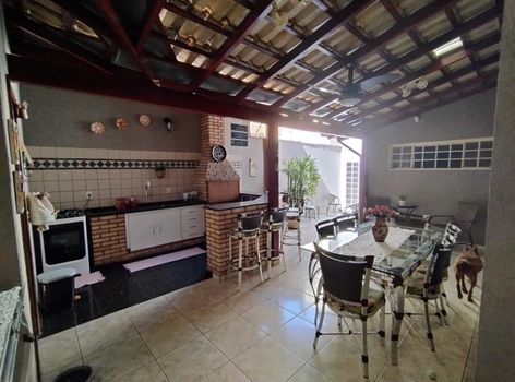 Foto 4 do(a) Casa de 4 quartos à venda em Boa Vista, São José do Rio Preto