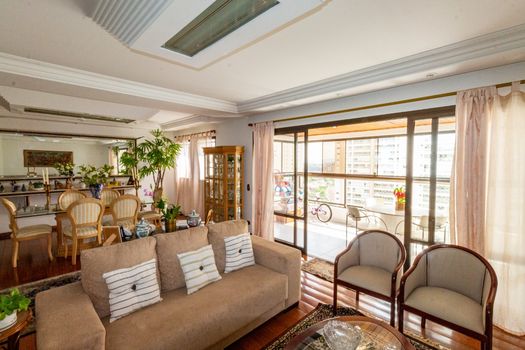 Foto 2 do(a) Apartamento de 4 quartos à venda em Jardim Monte Kemel, São Paulo
