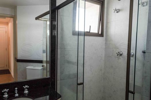 Foto 11 do(a) Flat de 2 quartos à venda em Vila Nova Conceição, São Paulo
