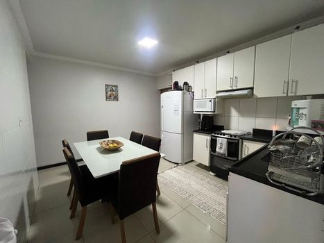 Foto 3 do(a) Casa de 3 quartos à venda em Europa, Contagem