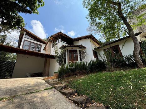Foto 1 do(a) Casa de 4 quartos para alugar em Chácara dos Lagos, Carapicuíba