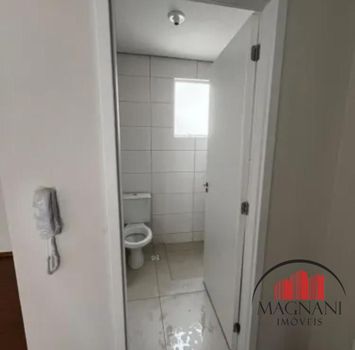 Foto 5 do(a) Apartamento de 2 quartos à venda em Jardim Gralha Azul, Sarandi