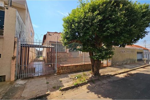 Foto 16 do(a) Casa de 3 quartos à venda em Vila América, Lins